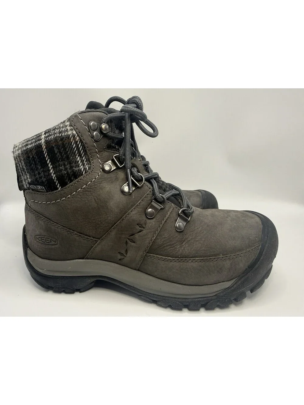 Keen Women's Kaci III Winter MidWp Magnet/Blk Plaid Size 6.5